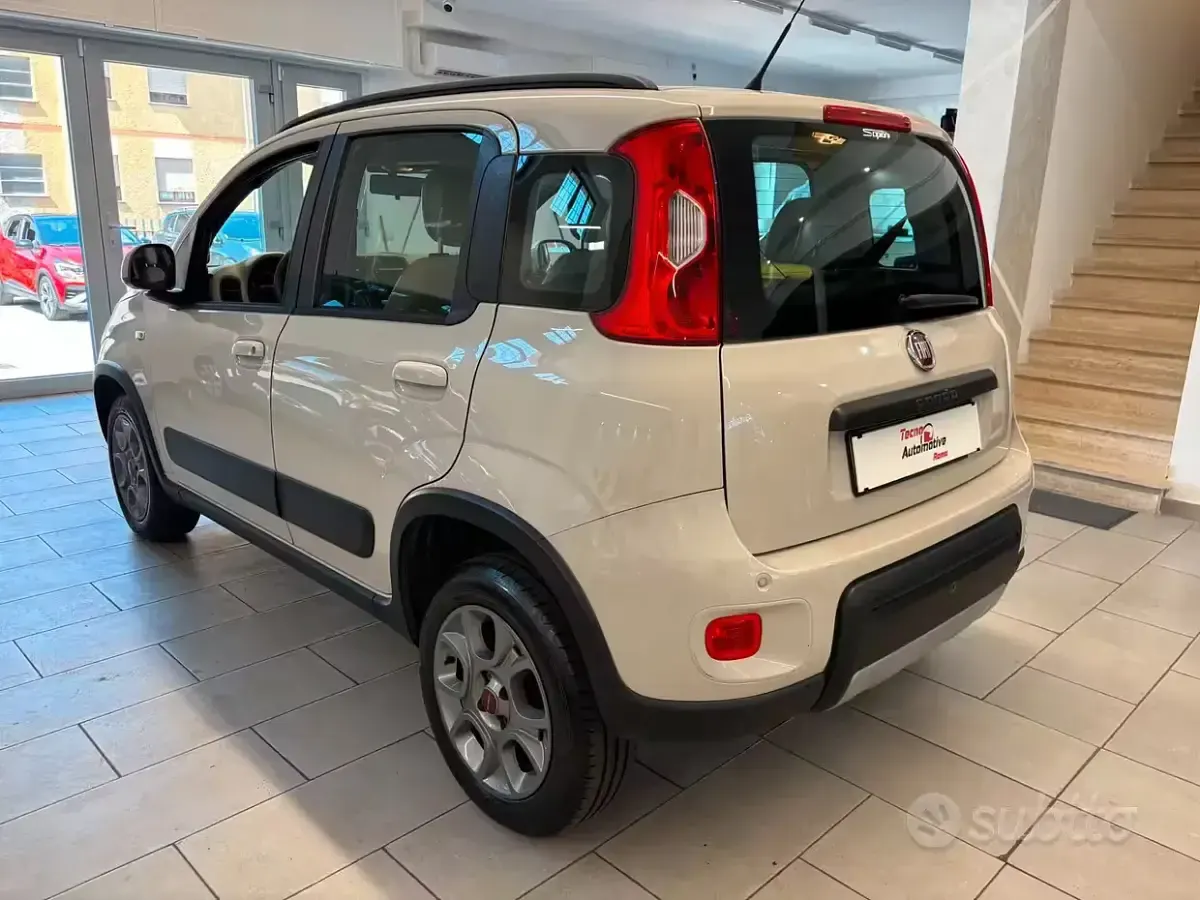 Usata Fiat Panda Trekking 80 CV (58 kW) 2015 Beige cappuccino Utilitaria
