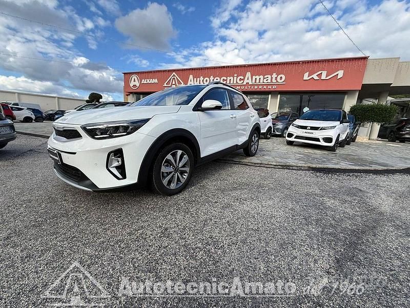 Usata Kia Stonic Style 79 CV (58 kW) 2025 Bianco SUV