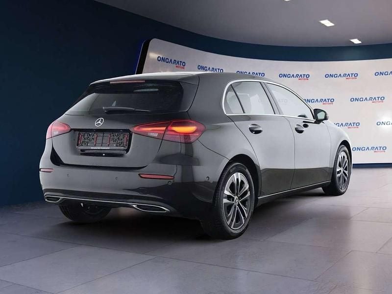 Usata Mercedes A180 Advanced 136 CV (100 kW) 2025 Nero Utilitaria