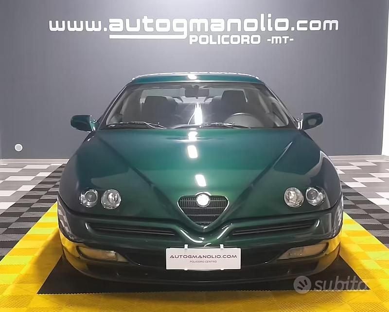 Usata Alfa Romeo GTV 201 CV (147 kW) 1996 Verde Coupé