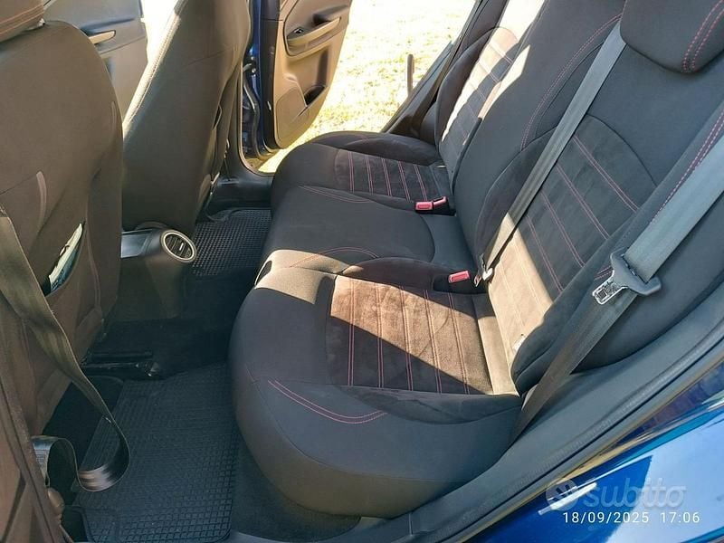 Usata Alfa Romeo Giulietta 120 CV (88 kW) 2019 Blu Berlina