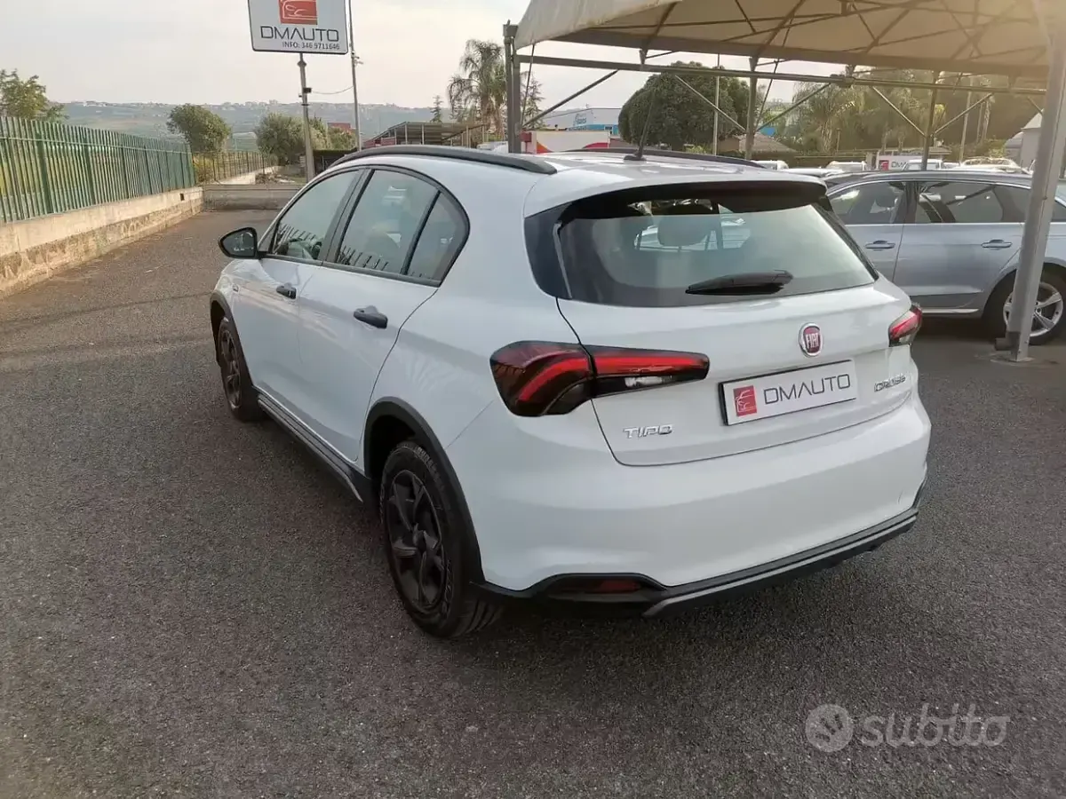 Usata Fiat Tipo Cross 131 CV (96 kW) 2021 Bianco Berlina