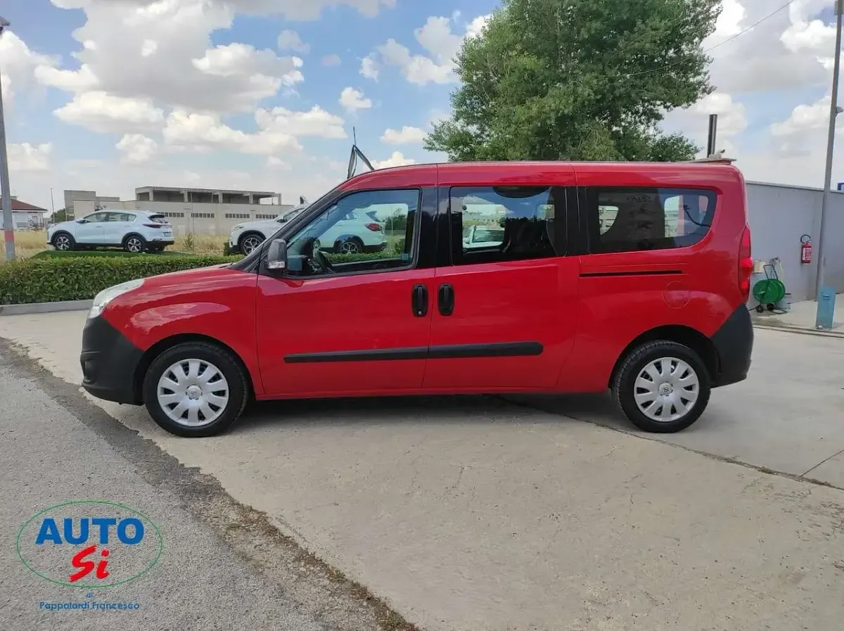 Usata Opel Combo 120 CV (88 kW) 2018 Rosso Monovolume