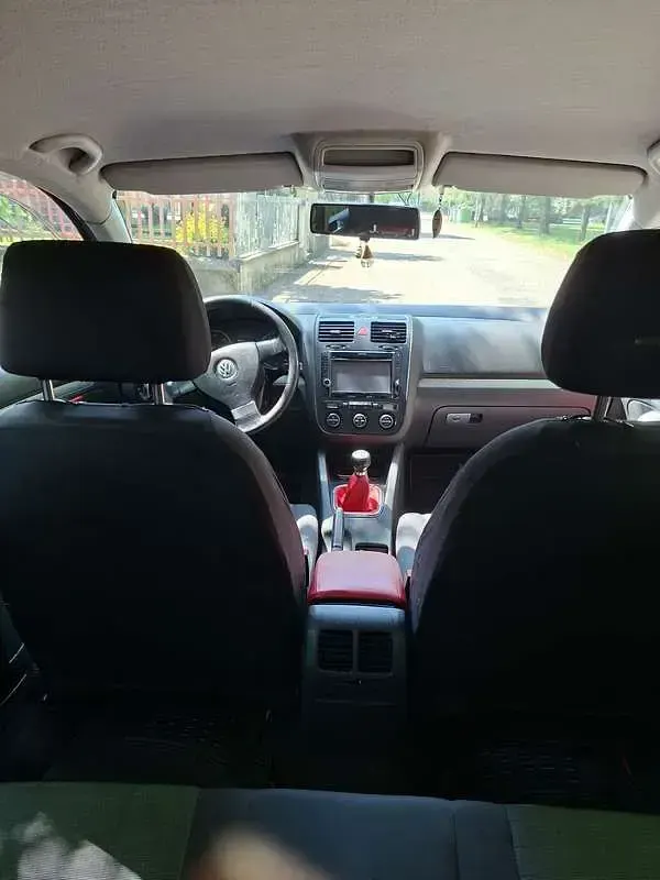 Usata VW Golf IV 105 CV (77 kW) 2006 Berlina