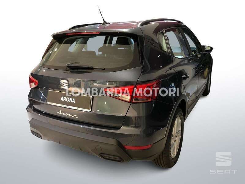 Usata Seat Arona Style 95 CV (69 kW) 2024 Grigio magnetico SUV