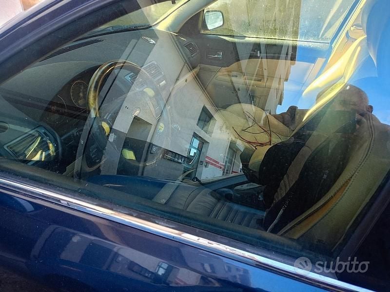 Usata Ford Mondeo 131 CV (96 kW) 2003 Blu Berlina