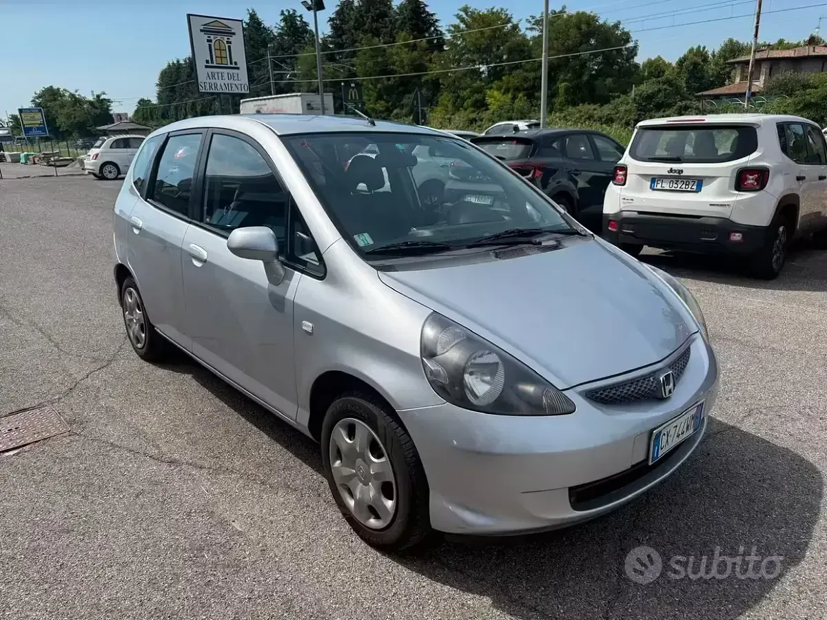 Usata Honda Jazz 78 CV (57 kW) 2005 Other Utilitaria