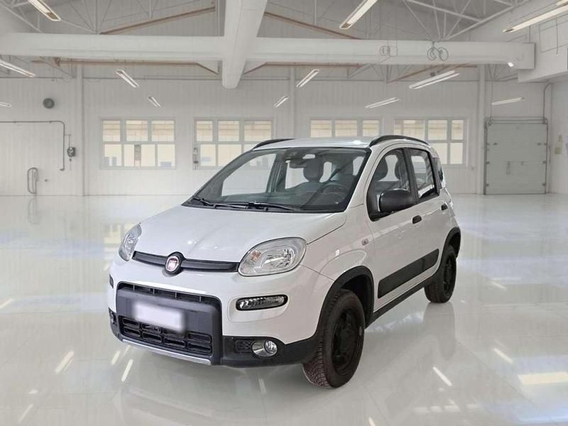 Bianco Usata 2022 Fiat Panda 4x4 Wild Due volumi | 15.900 € (Buon prezzo) - Immagine 1/4
