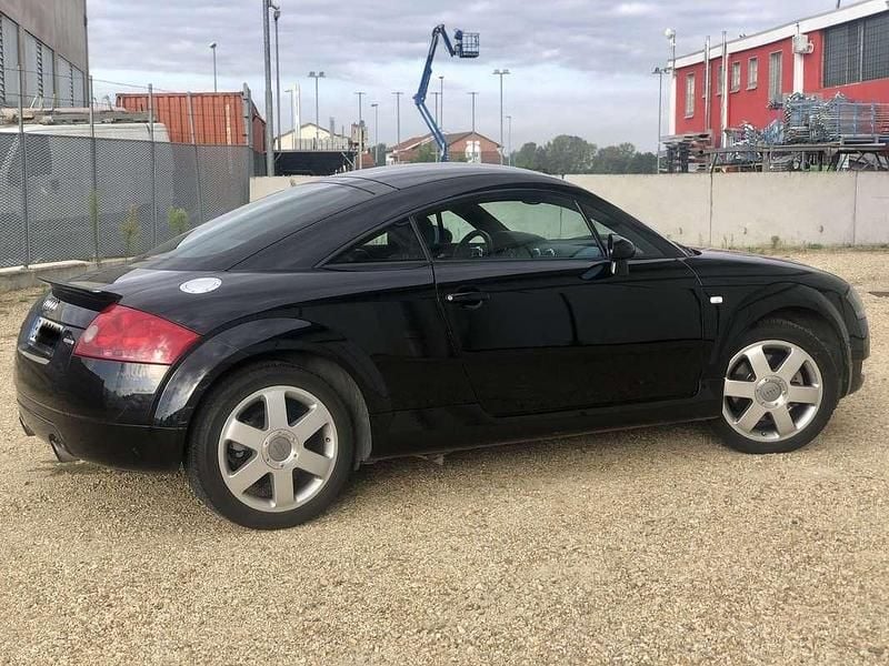 Usata 2000 Audi TT Coupé | 10.800 € (Ottimo prezzo) - Immagine 1/4