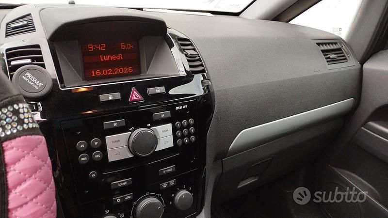 Usata Opel Zafira 150 CV (110 kW) 2012 Monovolume