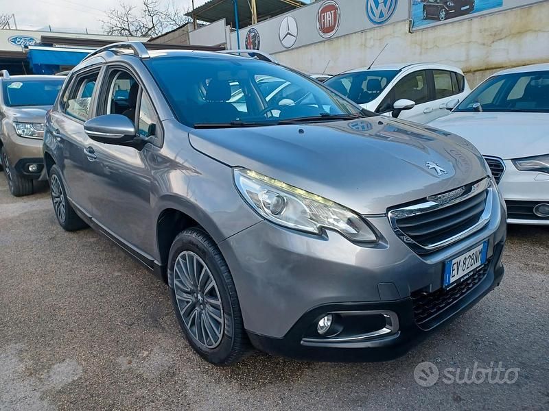 Usata Peugeot 2008 Active 68 CV (50 kW) 2014 Grigio SUV