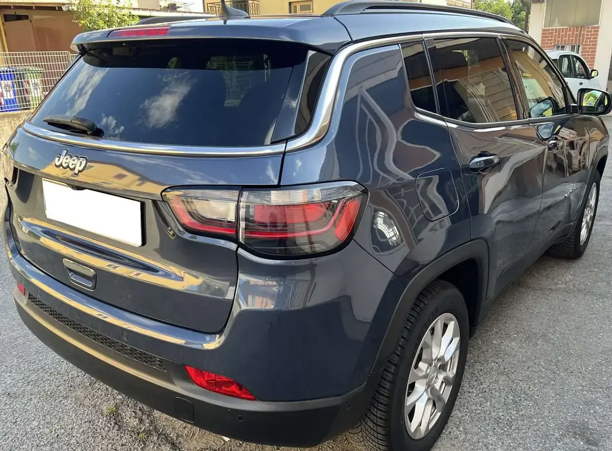 Usata Jeep Compass Limited 131 CV (96 kW) 2024 Grigio SUV
