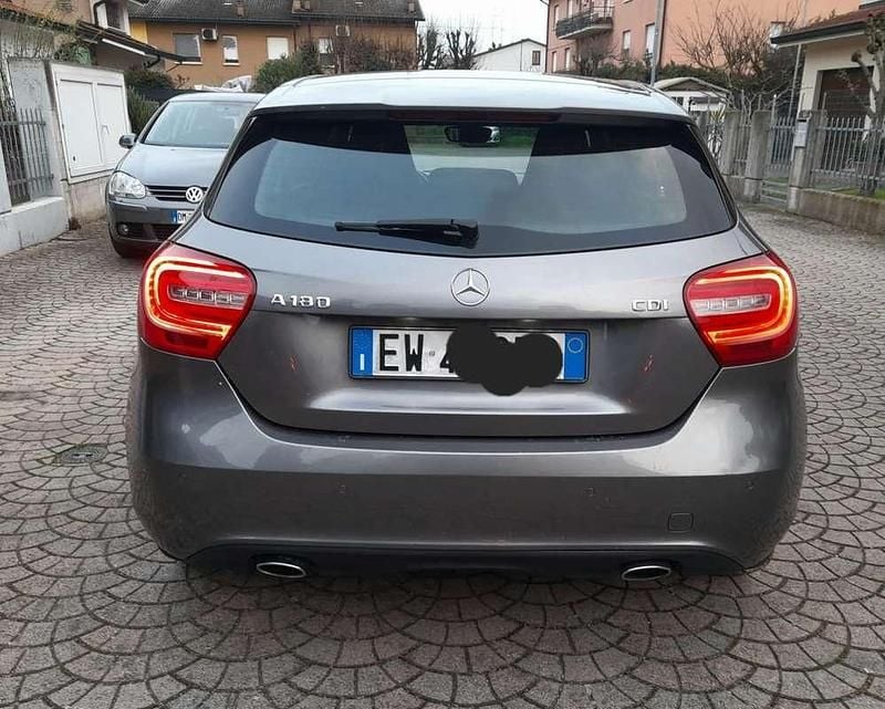 Usata Mercedes CLA180 Premium 109 CV (80 kW) 2014 Berlina