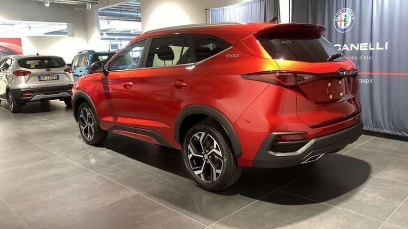 Usata EVO Evo 7 121 kW (165 CV) 2024 Rosso SUV