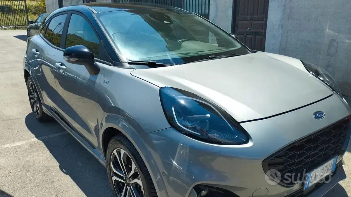 Usata Ford Puma ST-Line 120 CV (88 kW) 2020 Grigio SUV