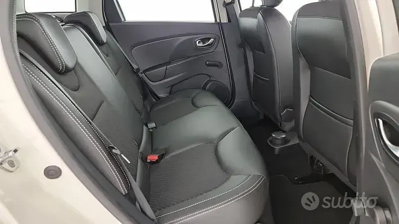 Usata Renault Clio 90 CV (66 kW) 2018 Beige Station wagon