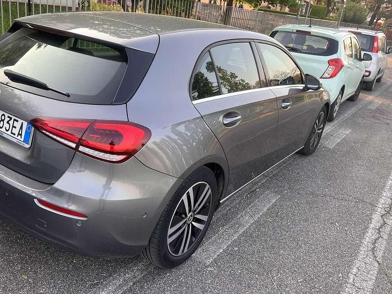 Usata Mercedes A180 116 CV (85 kW) 2020 Berlina
