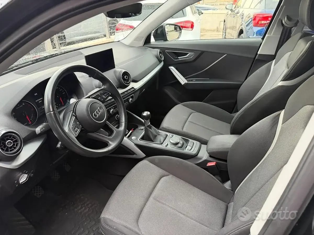 Usata Audi Q2 Admired 116 CV (85 kW) 2019 Nero SUV