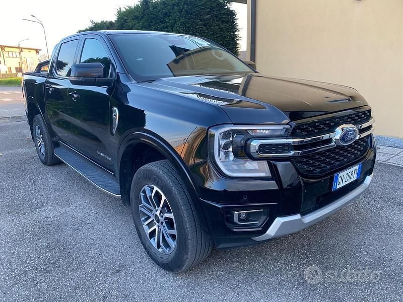 Usata Ford Ranger Limited 205 CV (150 kW) 2023 Nero Pick-up