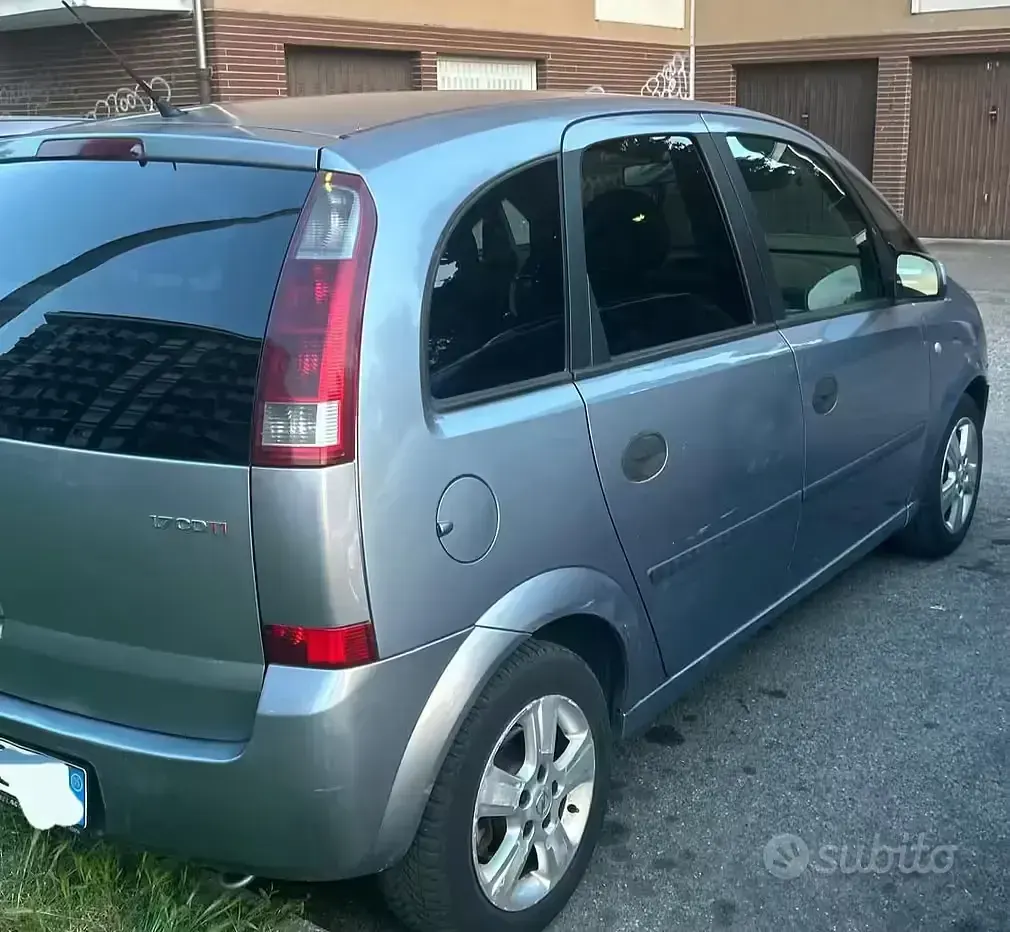 Usata Opel Meriva 101 CV (74 kW) 2005 Grigio Monovolume