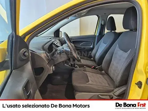Usata Ford Ka Plus Ultimate 86 CV (63 kW) 2017 Giallo Utilitaria