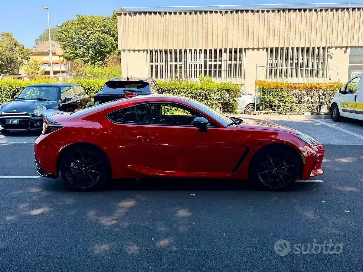 Usata Toyota GR86 Premium 234 CV (172 kW) 2024 Rosso Coupé