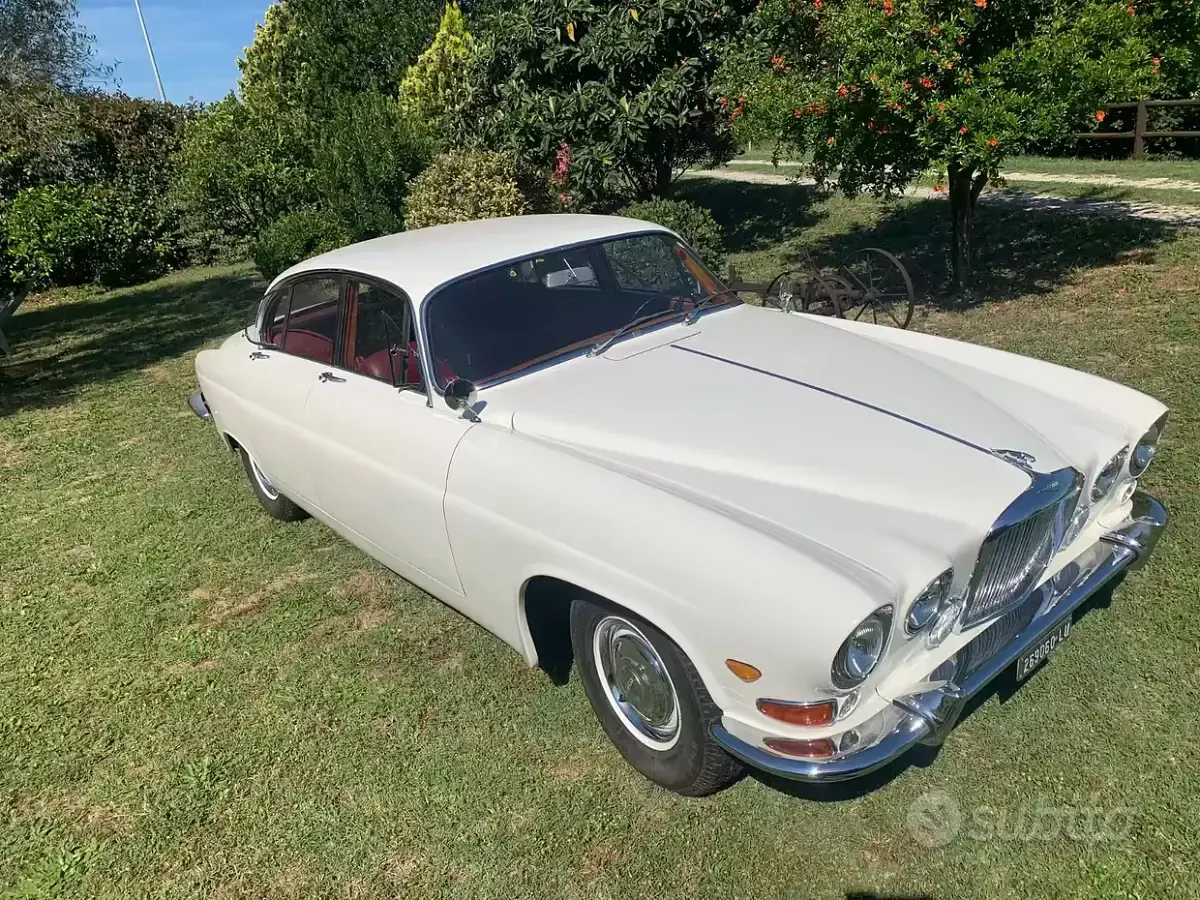 Usata Jaguar MK X 1960 Bianco Berlina