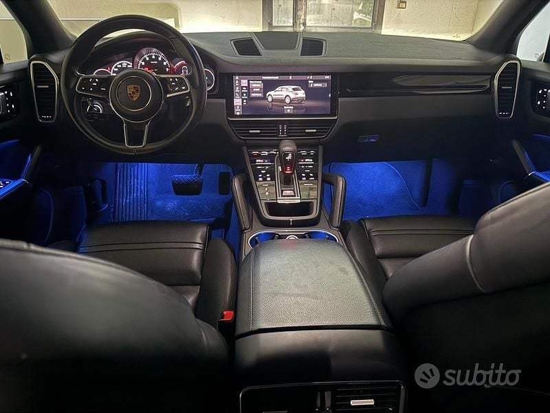 Usata Porsche Cayenne 339 CV (249 kW) 2019 Nero SUV