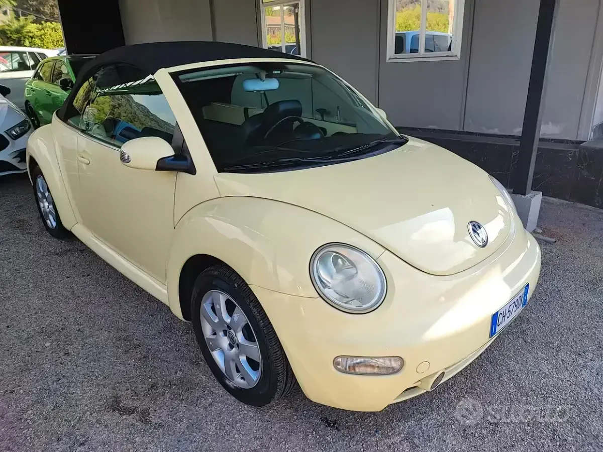 Usata VW New Beetle 101 CV (74 kW) 2004 Giallo Utilitaria