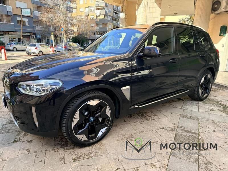 Usata BMW iX3 Impressive 80 kW (109 CV) 2021 Nero SUV