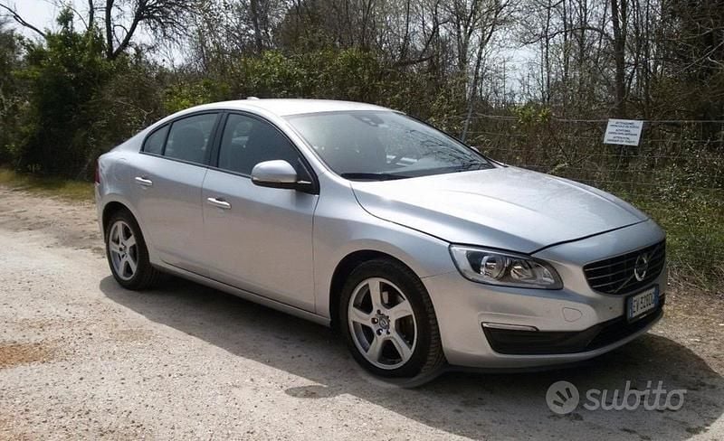 Usata Volvo S60 Business Edition 136 CV (100 kW) 2014 Berlina