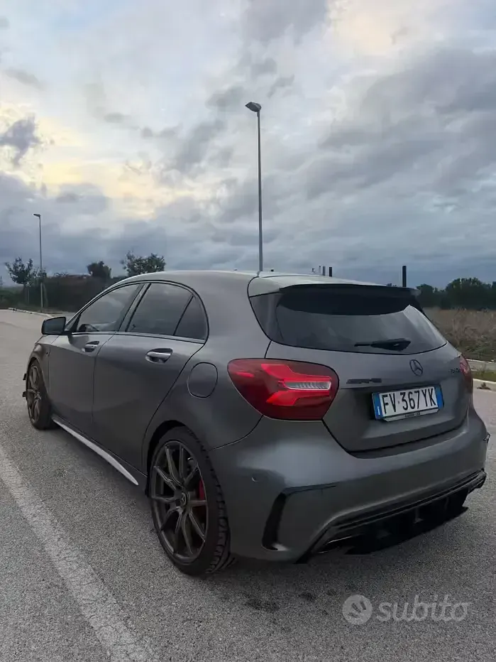 Usata Mercedes A45 AMG AMG 381 CV (280 kW) 2016 Grigio Utilitaria