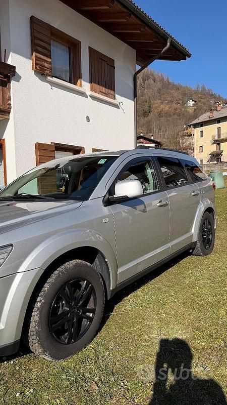 Usata Fiat Freemont 140 CV (102 kW) 2013 Grigio SUV