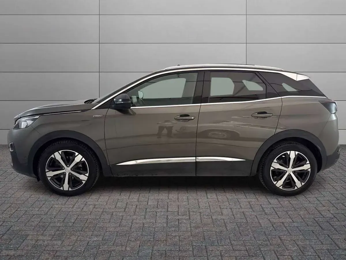 Usata Peugeot 3008 GT-line 165 CV (121 kW) 2017 Grigio SUV