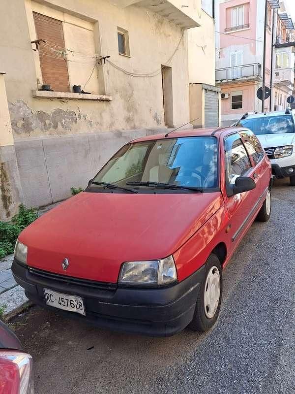 Usata Renault Clio 54 CV (39 kW) 1992 Rosso Berlina