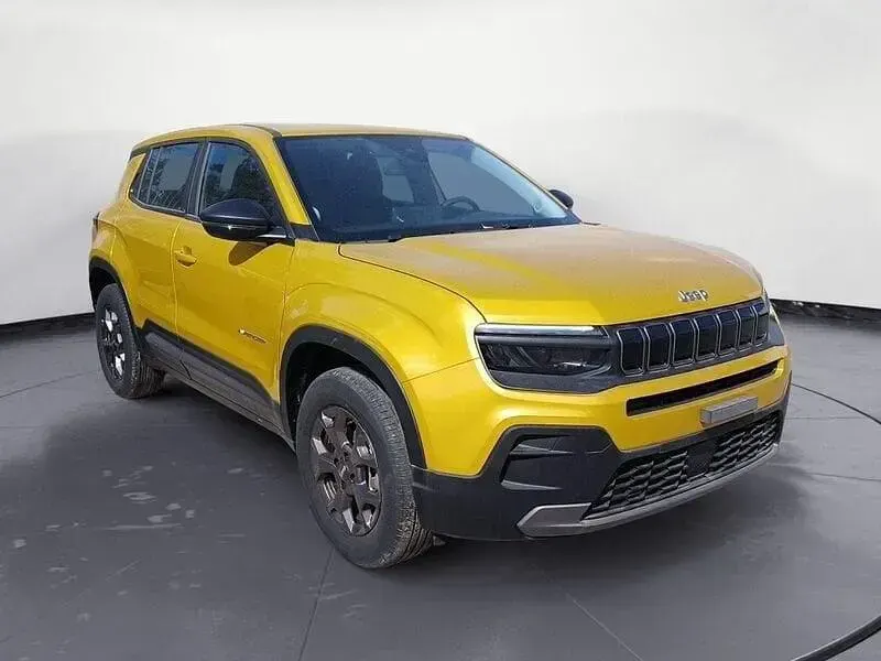 Nuova Jeep Avenger Longitude 101 CV (74 kW) 2025 Giallo SUV