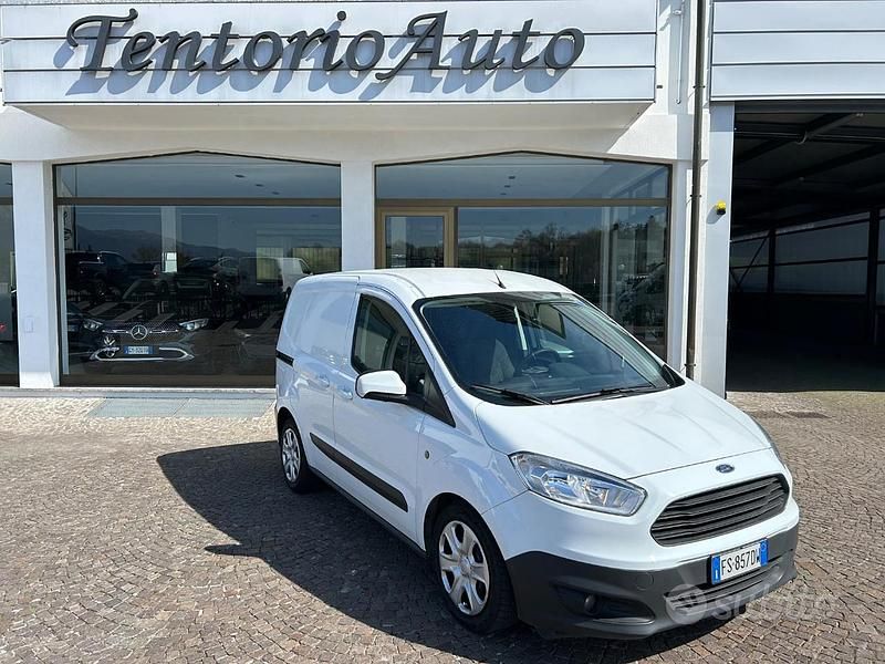 Usata Ford Transit Trend 75 CV (55 kW) 2018 Bianco pastello Furgone