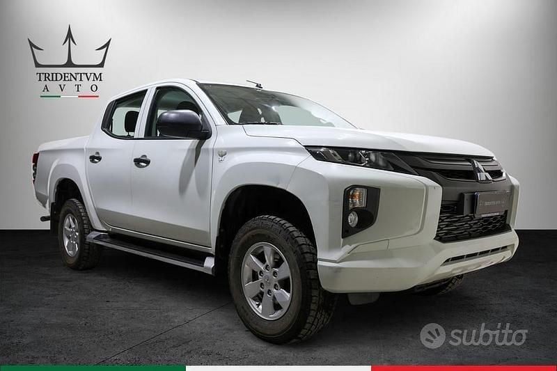 Usata Mitsubishi L200 Invite 150 CV (110 kW) 2019 Bianco Pick-up
