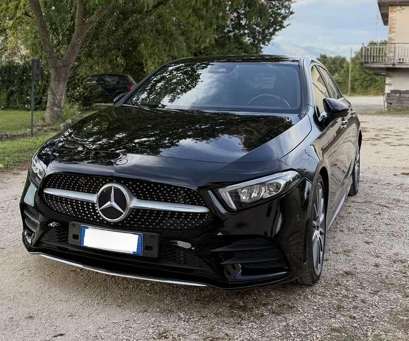 Usata Mercedes A180 Premium 116 CV (85 kW) 2019 Berlina