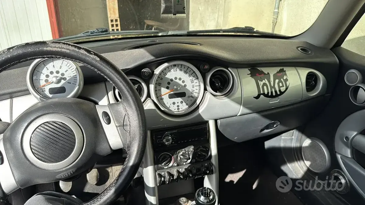 Usata Mini Cooper 116 CV (85 kW) 2002 Giallo Utilitaria