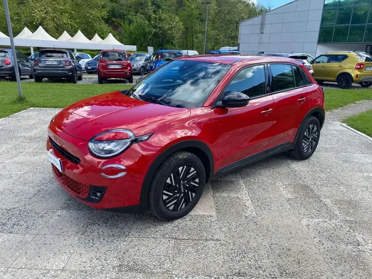 Usata Fiat 600 Red 61 kW (84 CV) 2023 Rosso SUV