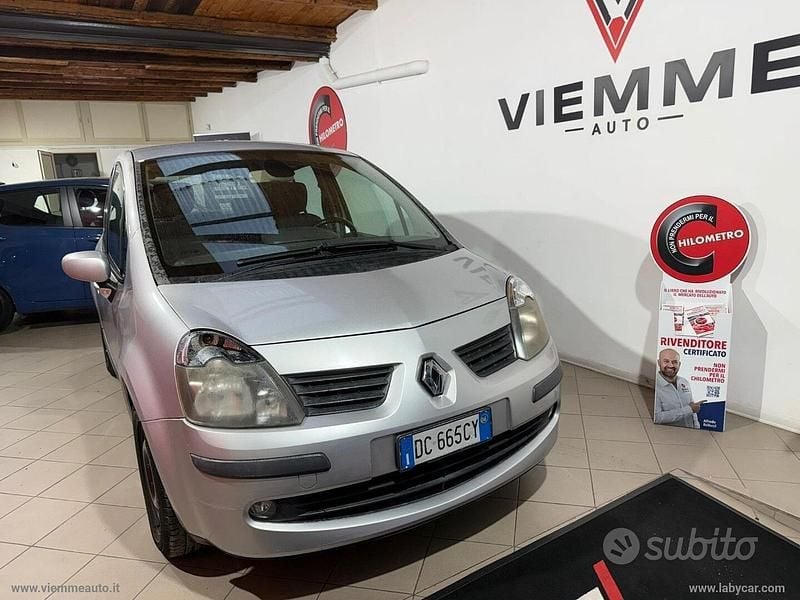 Usata Renault Modus Dynamique 70 CV (51 kW) 2006 Grigio Monovolume