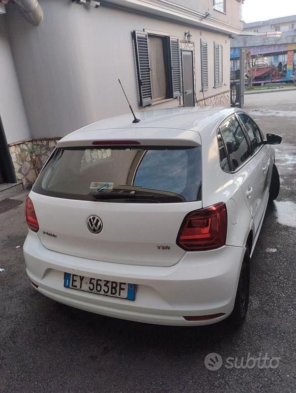 Usata VW Polo Trendline 75 CV (55 kW) 2014 Bianco Utilitaria