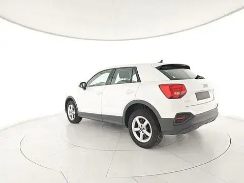 Usata Audi Q2 Business 116 CV (85 kW) 2023 Bianco SUV