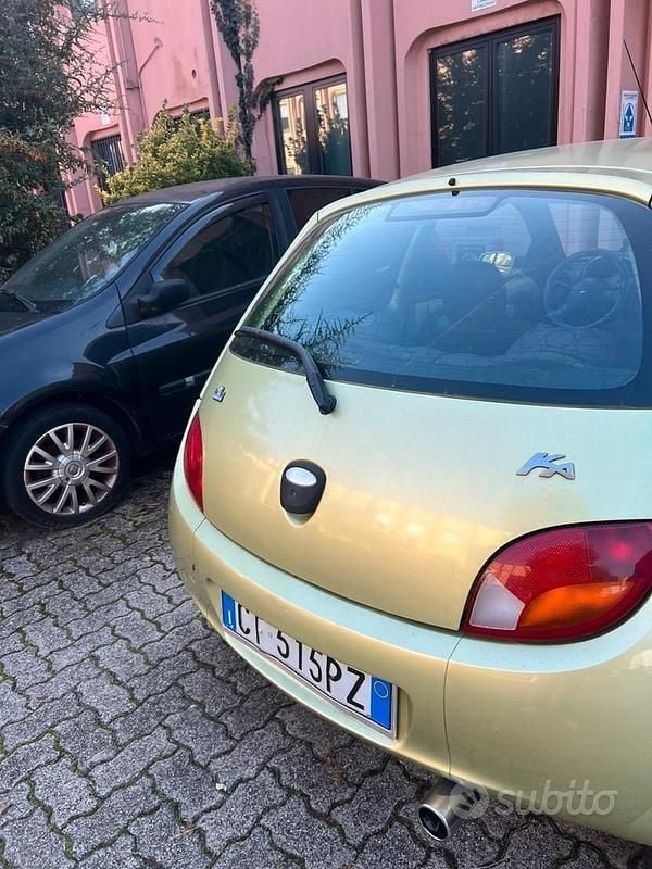 Usata Ford Ka 69 CV (50 kW) 2005 Verde Utilitaria