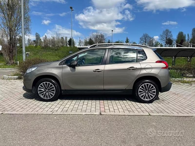 Usata Peugeot 2008 Active 82 CV (60 kW) 2013 Grigio SUV