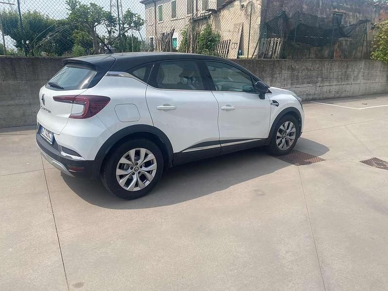Käytetty Renault Captur Zen 116 HP (85 kW) 2020 Valkoinen Katumaasturi