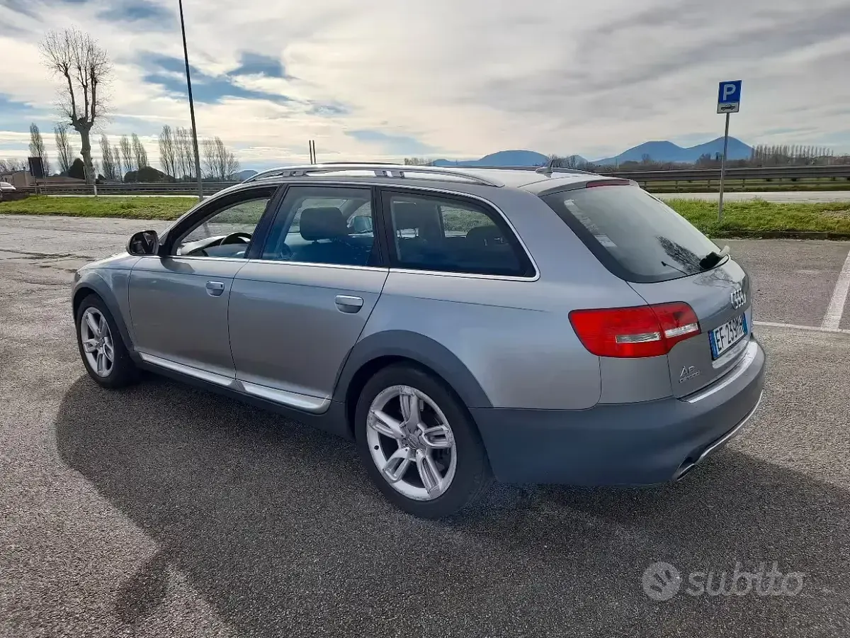 Usata Audi A6 239 CV (175 kW) 2011 Grigio Station wagon