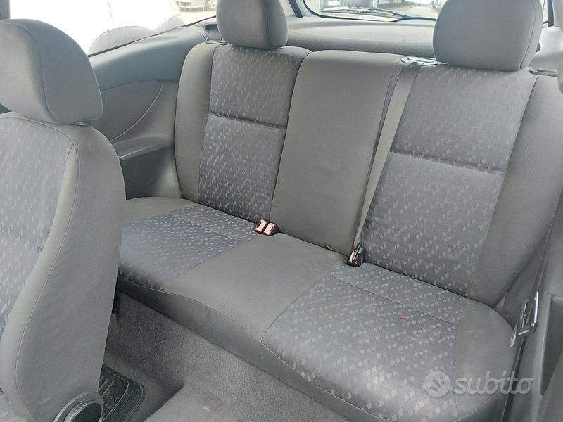 Usata Ford Focus 1999 Verde