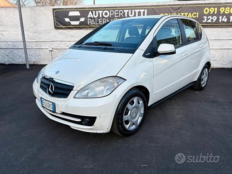 Usata Mercedes A160 Avantgarde 95 CV (69 kW) 2010 Bianco Berlina